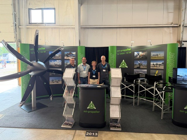 Fotos-div/messe_oshkosh.jpg