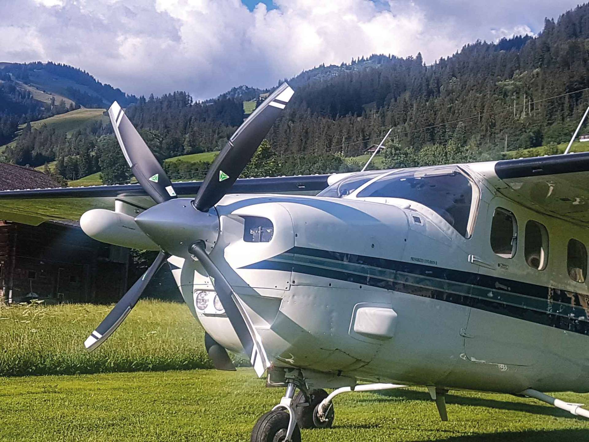 STC/stc_pic/cessna_t210.jpg